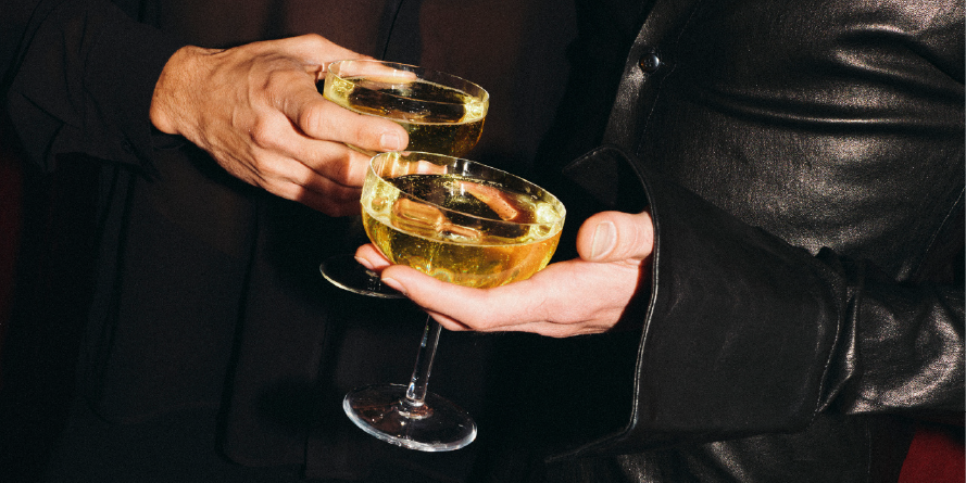 Are hangovers related to gender?