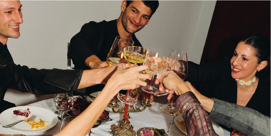 30 Best Drinking Games to Try Out This Year